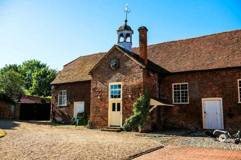 Stanlake Park Wine Estate 768x512